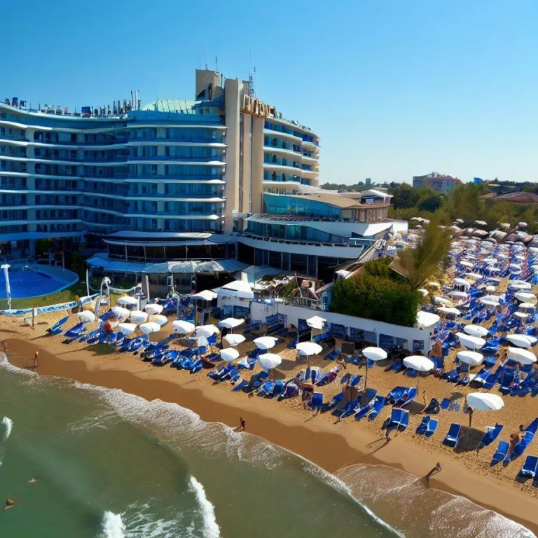 Hotel Neptun Beach: Oază de Relaxare pe Plaja Mării Negre