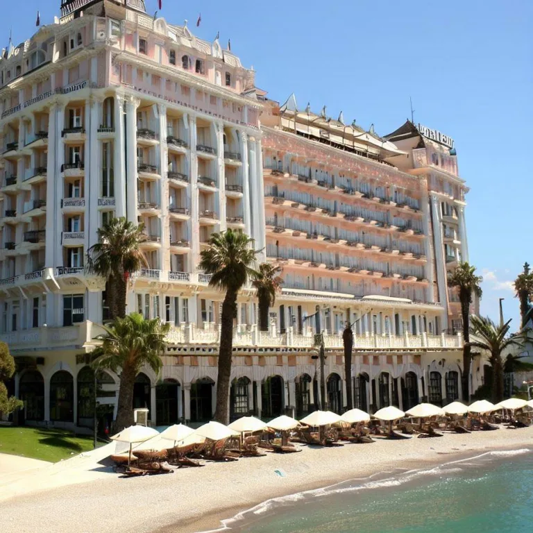 Hotel Phenicia: Oază de Relaxare și Refined Elegance